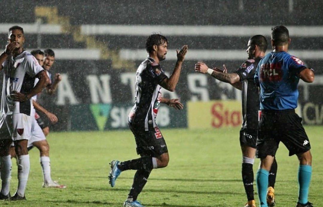 Operário vence Oeste e garante sua permanência na Série B