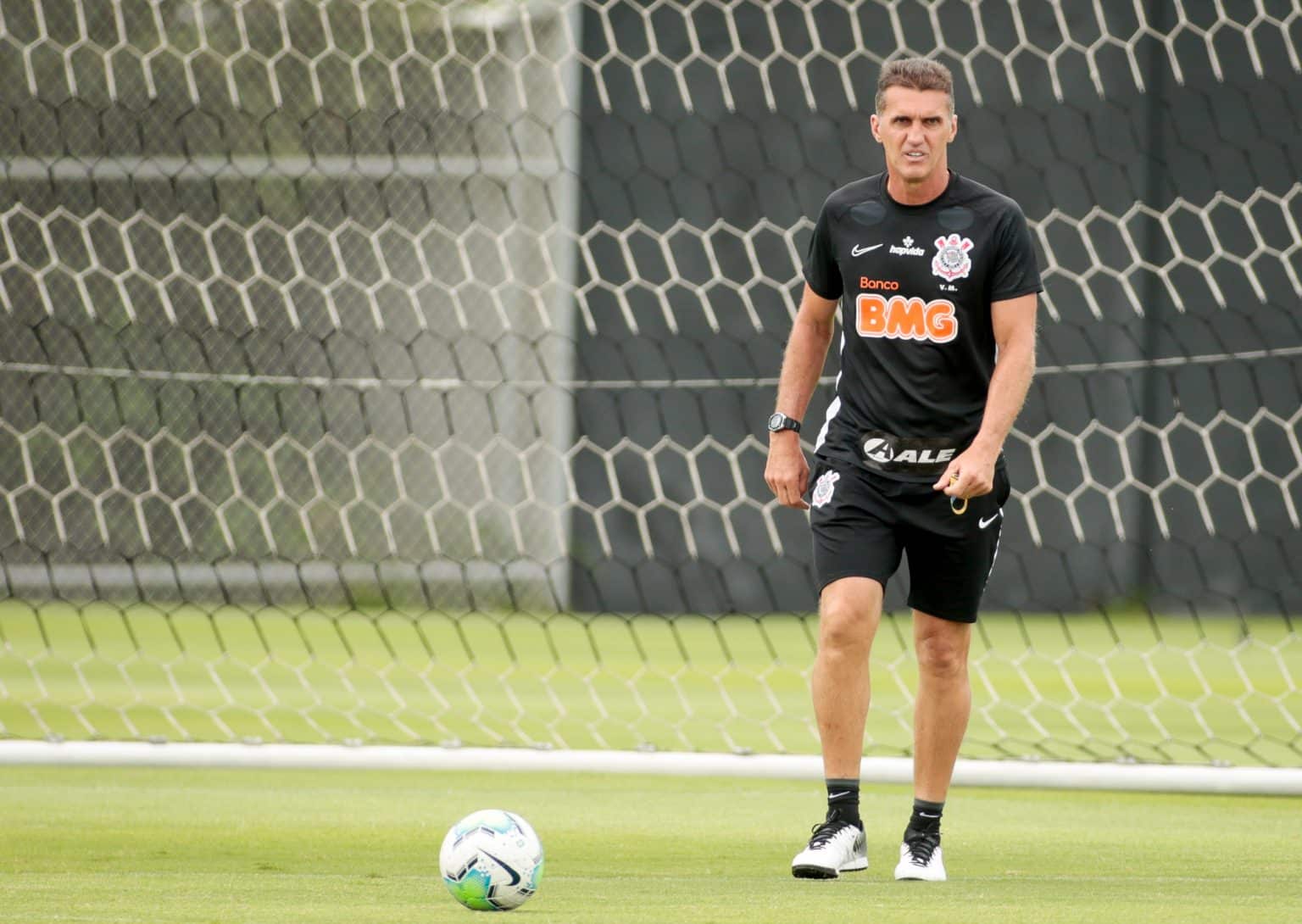Corinthians realiza treino t&aacute;tico e t&eacute;cnico j&aacute; visando duelo contra o Fluminense