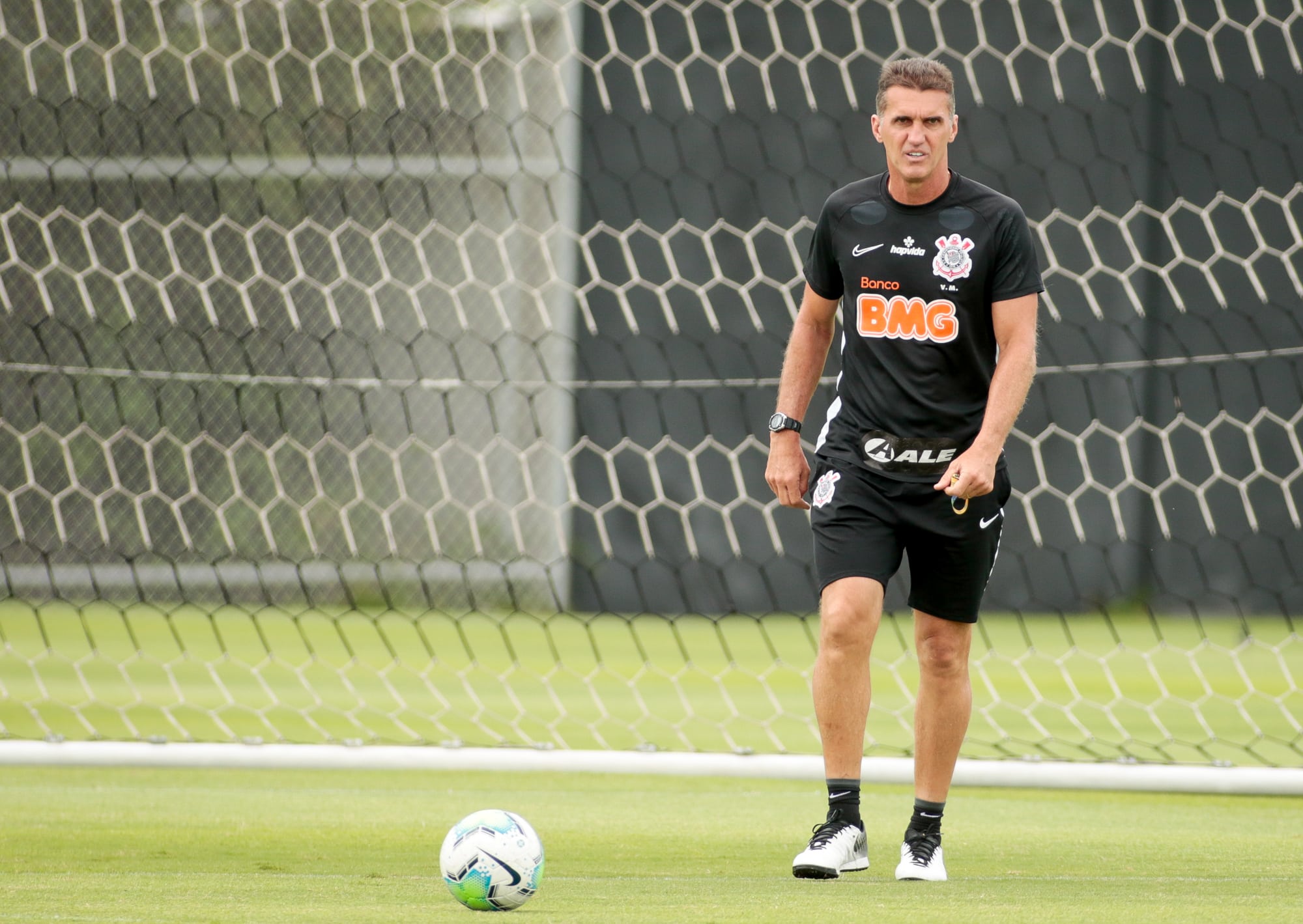Corinthians realiza treino t&aacute;tico e t&eacute;cnico j&aacute; visando duelo contra o Fluminense