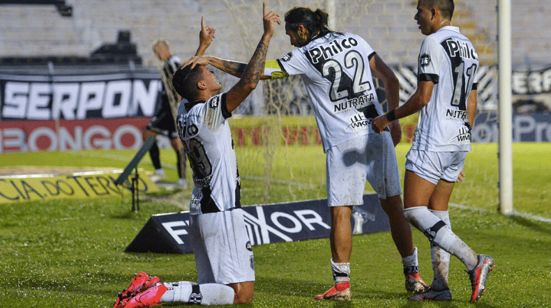 Ponte Preta joga em busca de uma reação