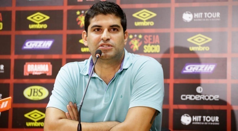 Executivo de futebol do Sport pede demiss&atilde;o e encaminha acerto com Bahia