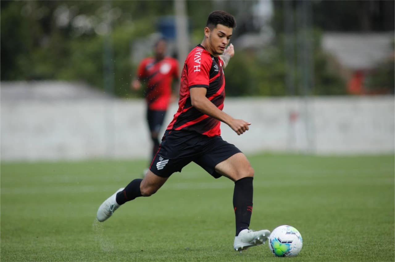 Vialle pede aten&ccedil;&atilde;o em decis&atilde;o contra o Flamengo&nbsp;