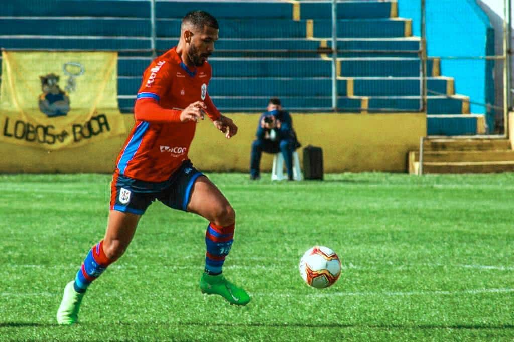 H&eacute;lio Para&iacute;ba v&ecirc; a equipe bem para o jogo da S&eacute;rie D