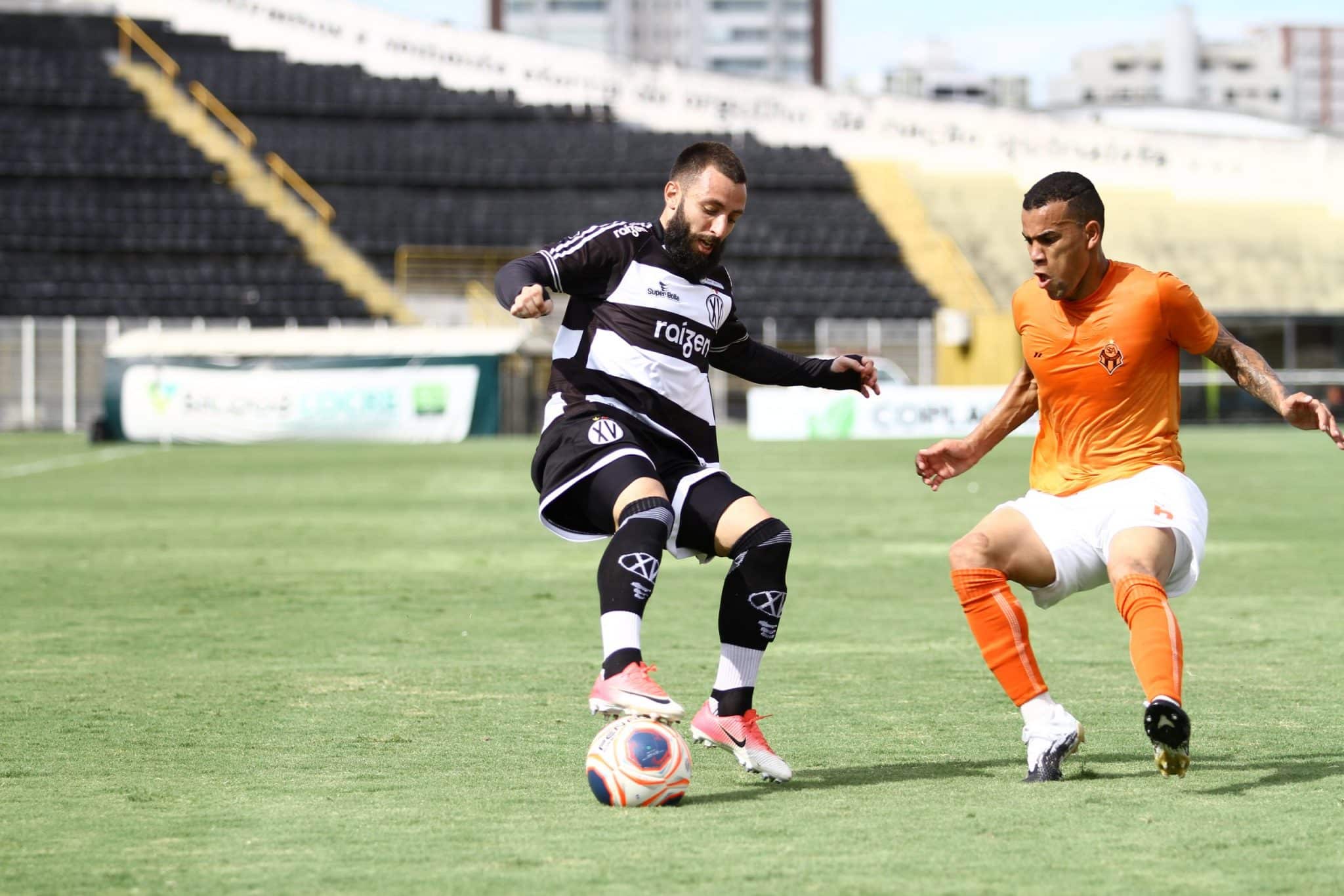 XV fecha com seu primeiro refor&ccedil;o na temporada