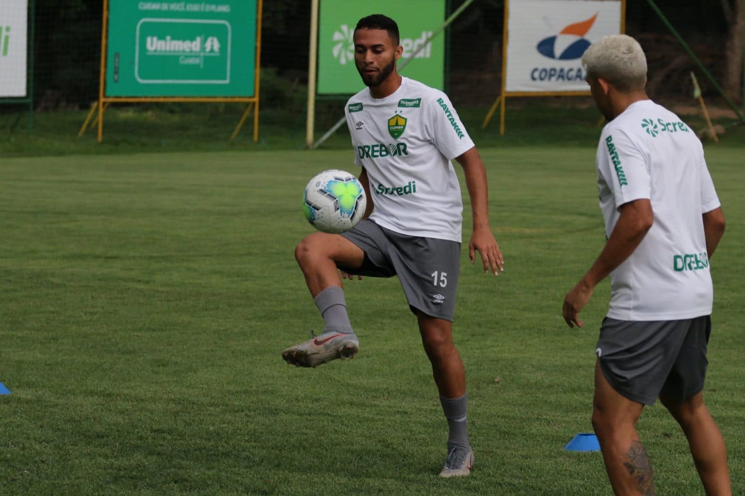 Cuiabá realiza último treino nessa quinta-feira