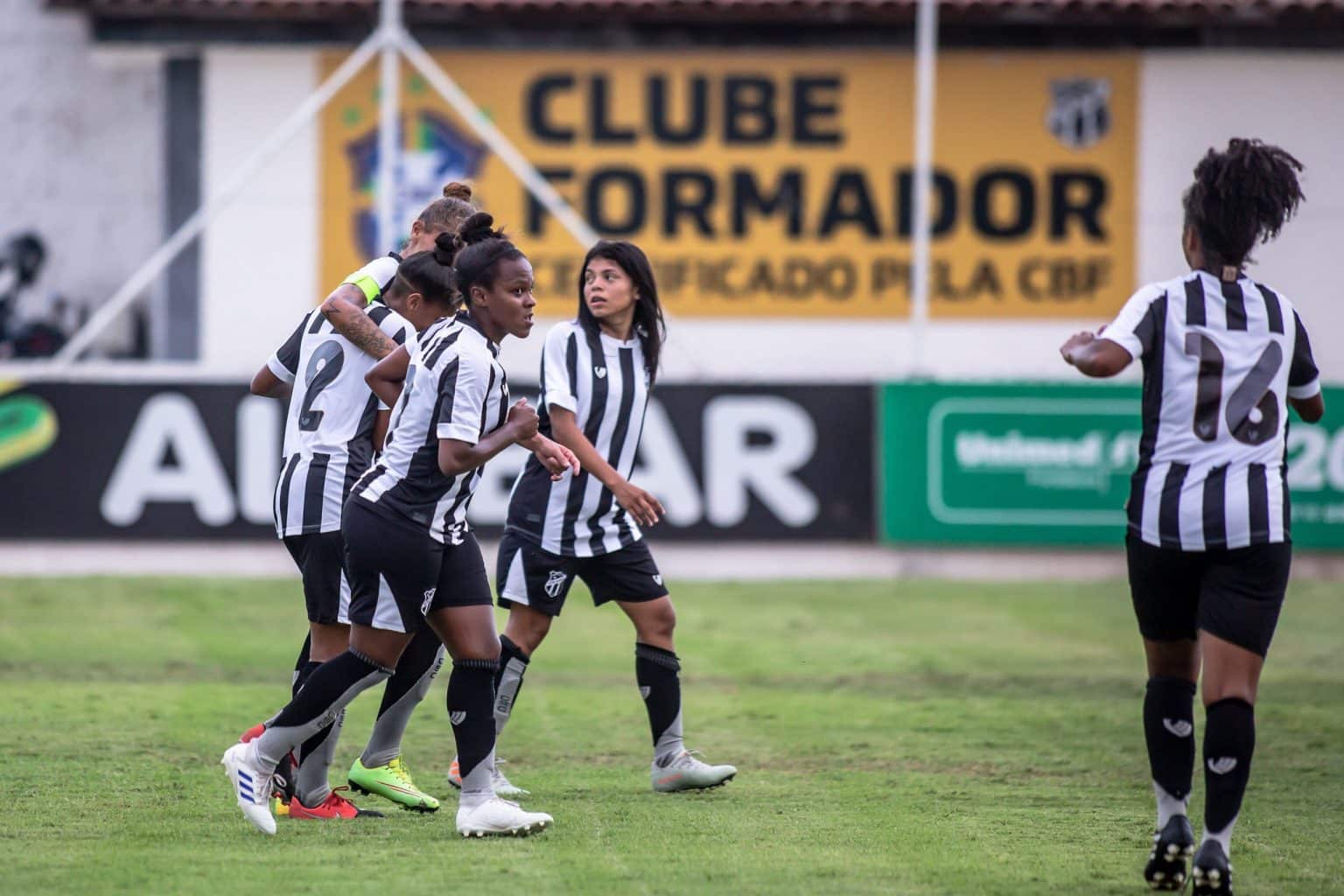 Cearense: de goleada Cear&aacute; vence Menina Ol&iacute;mpica