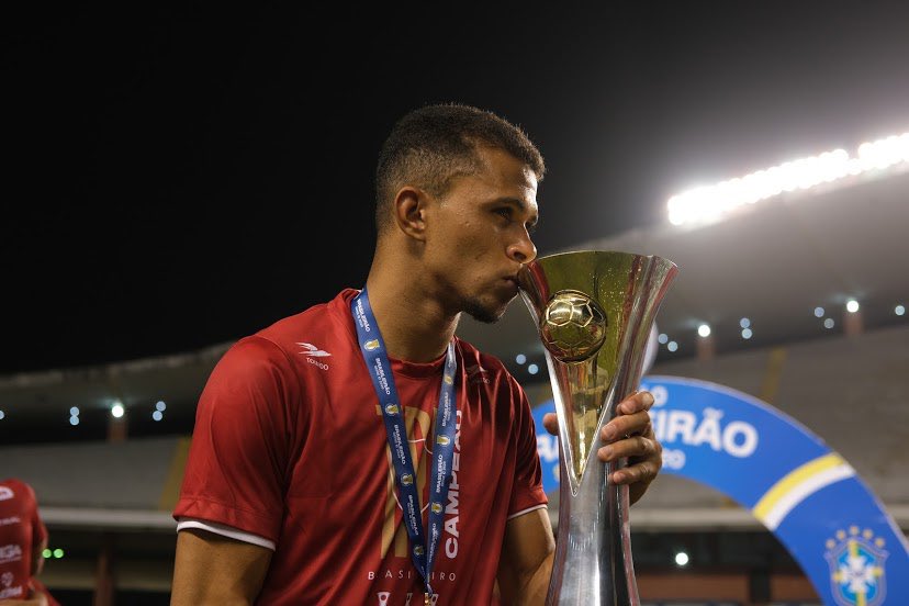 Sem Santos na disputa, Vila Nova deve emprestar volante Pablo ao RB Bragantino