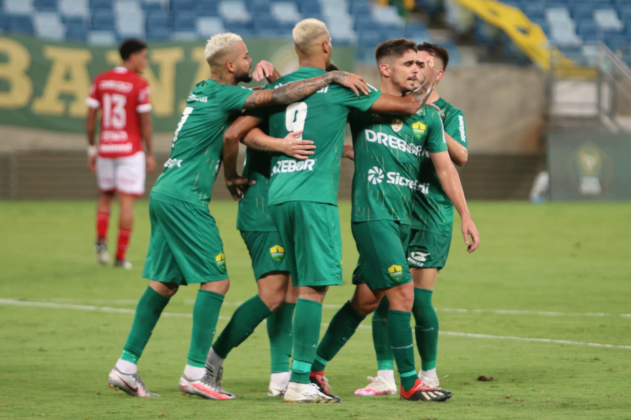 Cuiab&aacute; vence o Vila Nova na Arena Pantanal