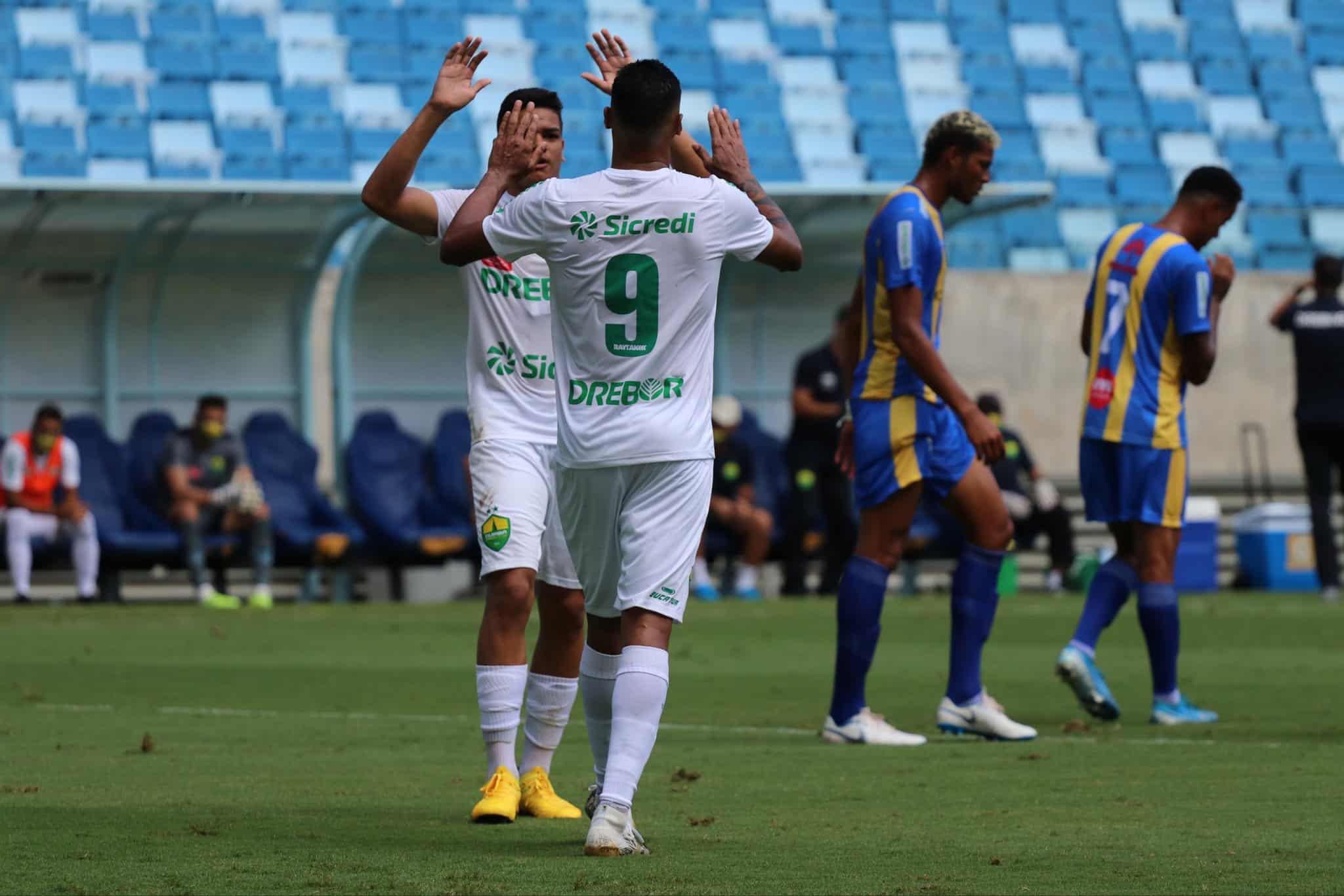 Cuiabá goleia Poconé na estreia do Campeonato Mato-Grossense