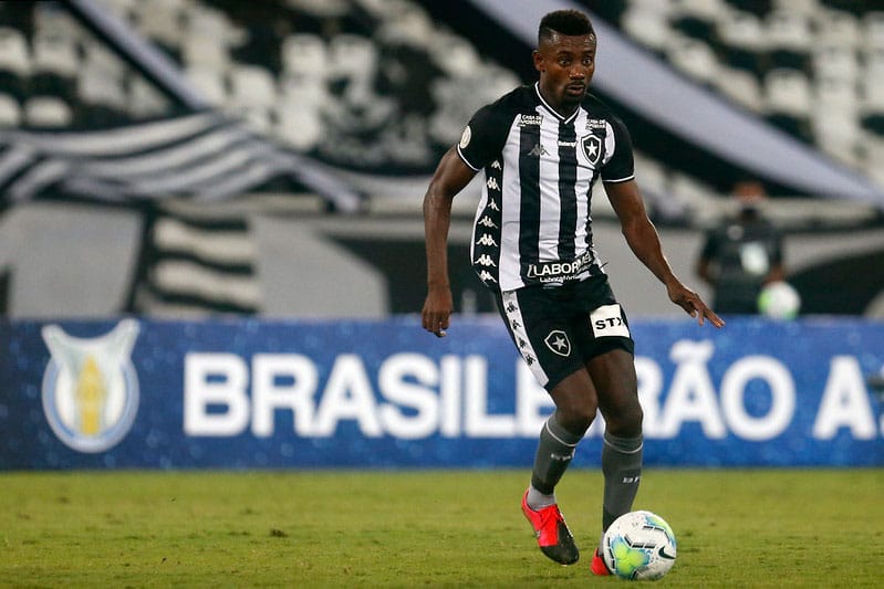 Botafogo busca acordo para rescis&atilde;o de Kalou
