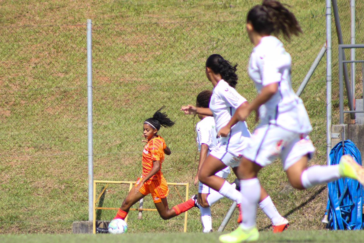 Santos perde para o Internacional pelo Brasileirão Feminino sub-18
