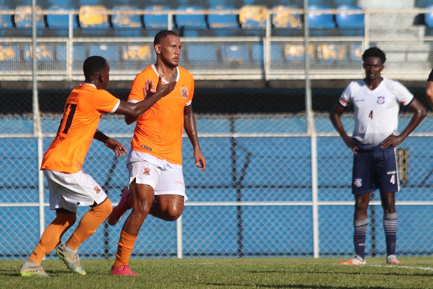 Nova Igua&ccedil;u vence Friburguense e segue vivo na briga pela classifica&ccedil;&atilde;o no Carioca