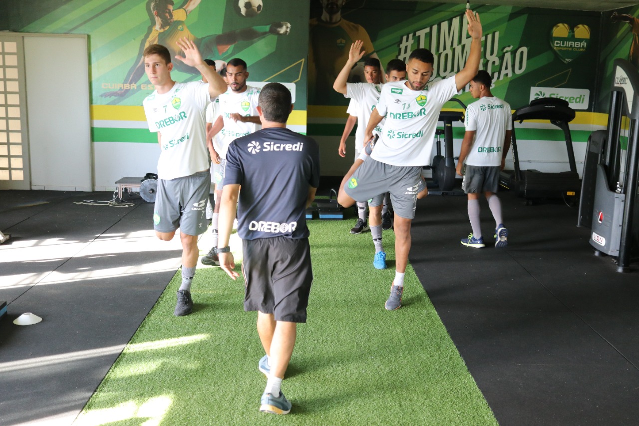 Cuiab&aacute; retorna aos treinos ap&oacute;s vencer o Vila Nova