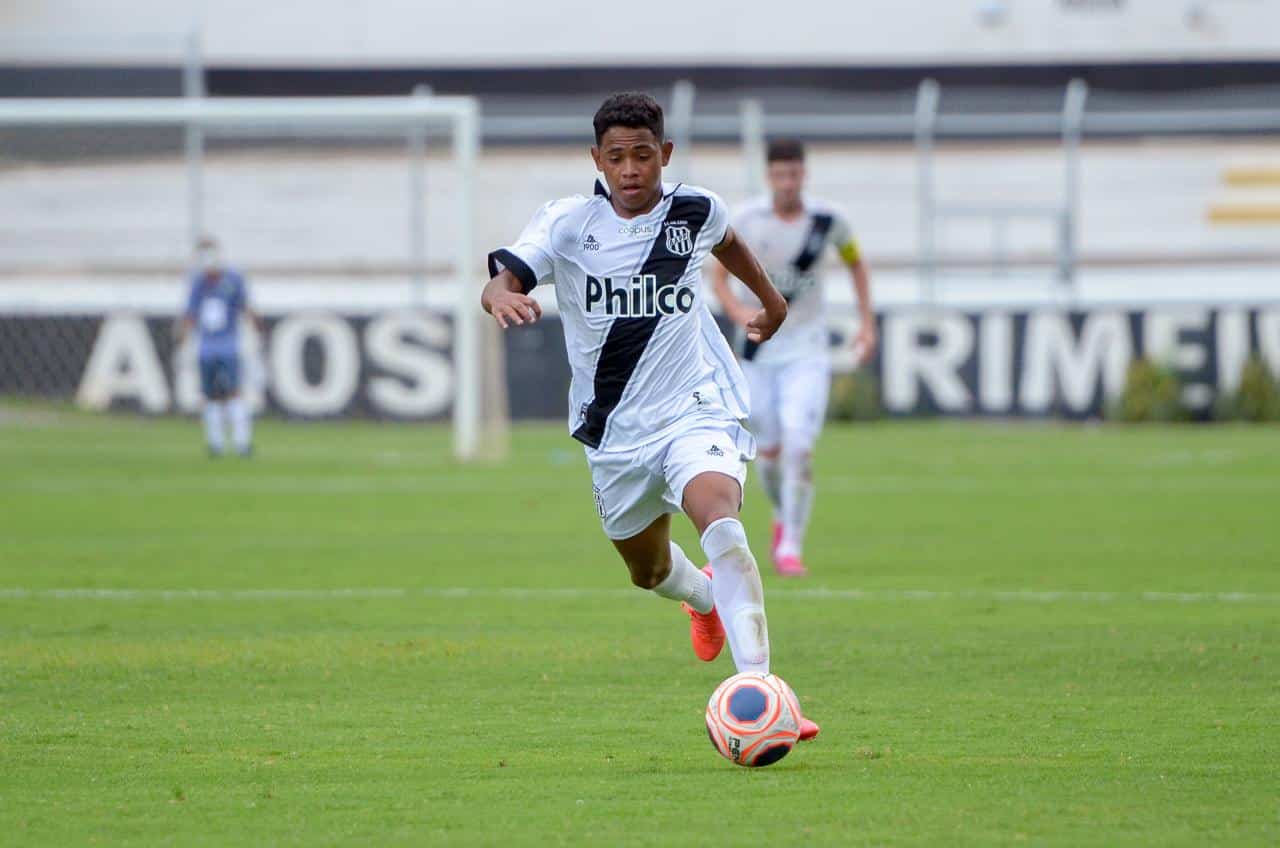 Pedrinho apesar da pouca idade vem atuando bem e pode jogar essa edi&ccedil;&atilde;o do Paulista. Foto destaque: Divulga&ccedil;&atilde;o/ &Aacute;lvaro Jr/ PontePress