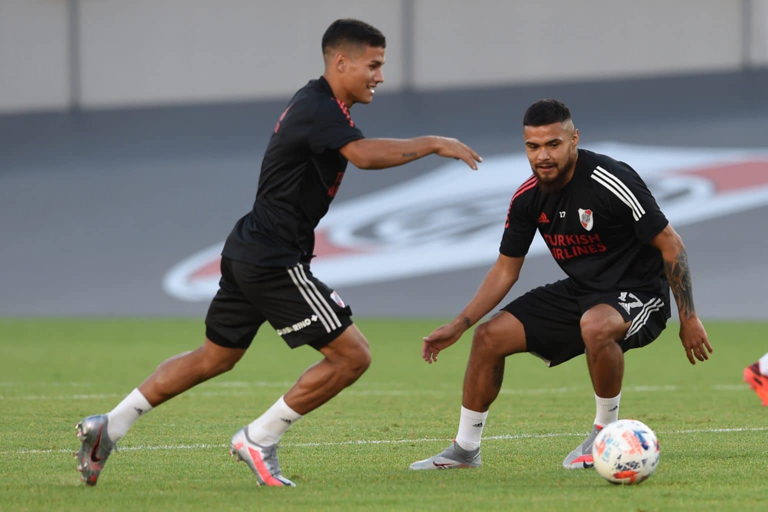 &Uacute;ltimas not&iacute;cias deste fim de semana no futebol argentino