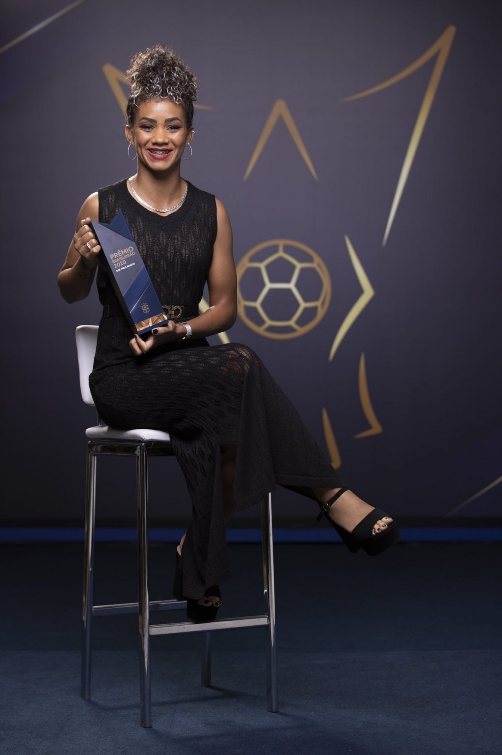 Gol de Ingryd, do Corinthians, &eacute; eleito o mais belo do Brasileir&atilde;o Feminino 2020, segundo a CBF