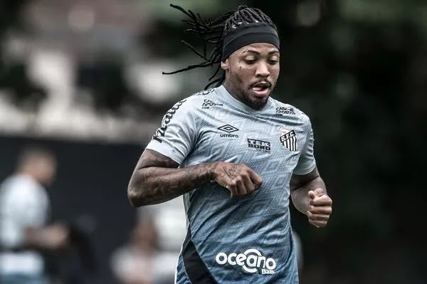 Marinho retorna e deve jogar contra o Coritiba
