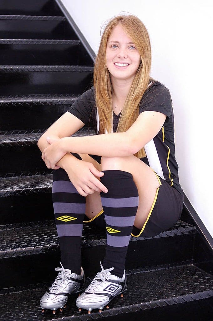 Ketlen Wiggers fala sobre chegada no Santos: “Graças a deus eu tive o apoio da minha família, que sempre me incentivou”