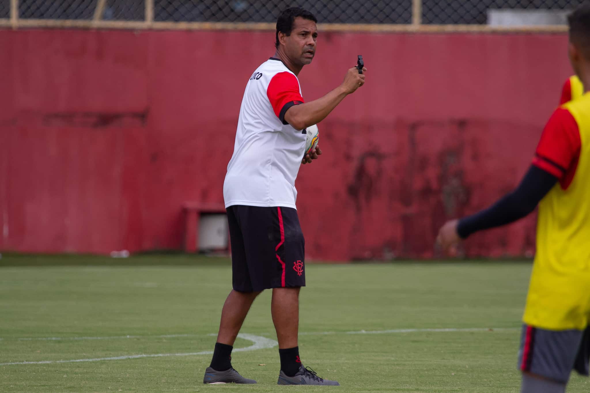 Rodrigo Chagas indica utiliza&ccedil;&atilde;o de novos contratados no Ba-Vi