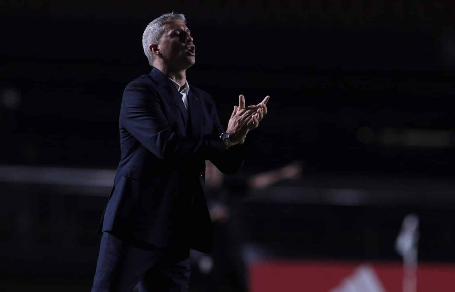 Crespo fala em S&atilde;o Paulo protagonista e varia&ccedil;&atilde;o de esquema: &ldquo;Vamos tentar nos adaptar &agrave;s necessidades da partida&rdquo;