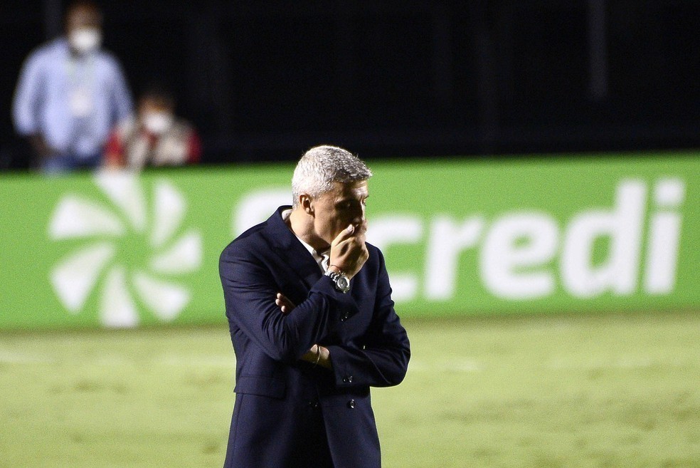 Crespo conta com Dani Alves: “é muito importante”