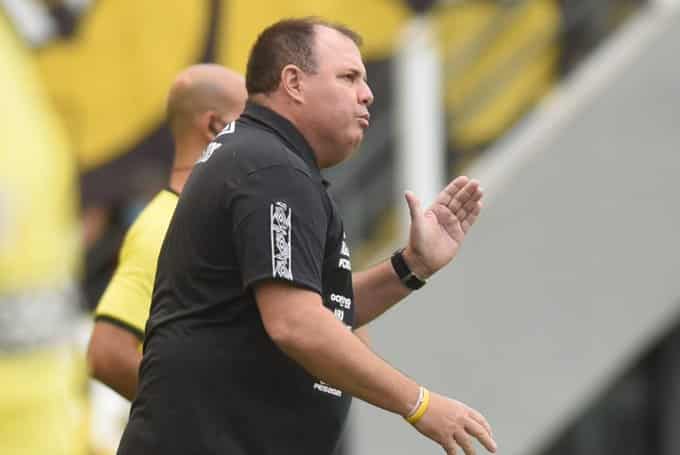 &ldquo;Essa molecada vale ouro&rdquo;, afirma Marcelo Fernandes ap&oacute;s empate com Ferrovi&aacute;ria