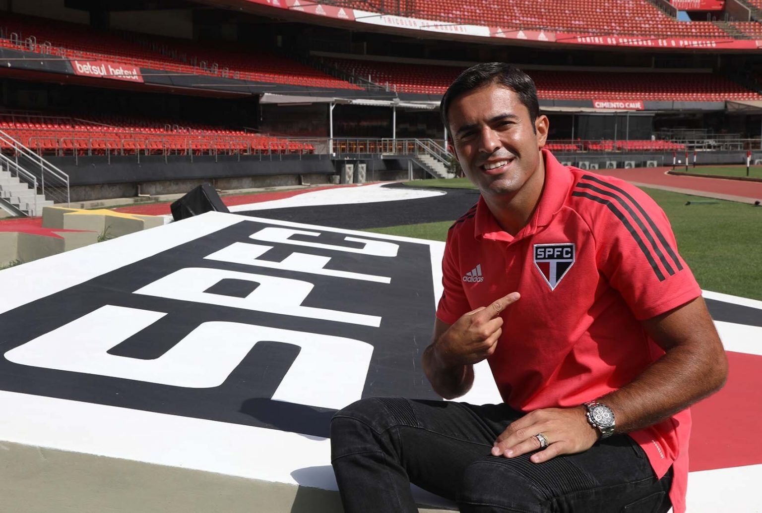 Eder chega ao São Paulo e fala sobre readaptação