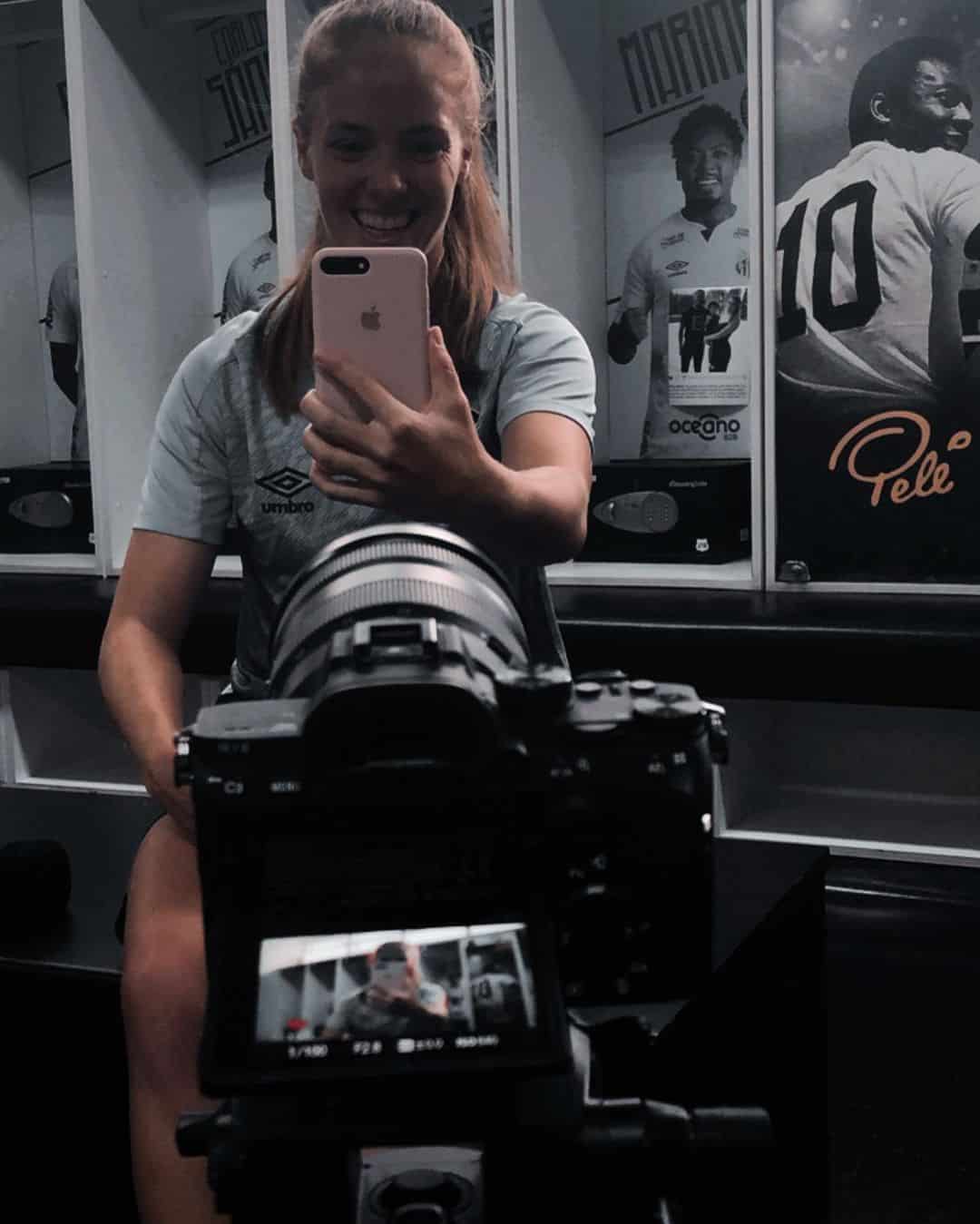 Ketlen Wiggers conta como o Santos mudou sua vida e o reconhecimento que a trouxe: “É muito legal, um carinho que eu sinto com as pessoas”