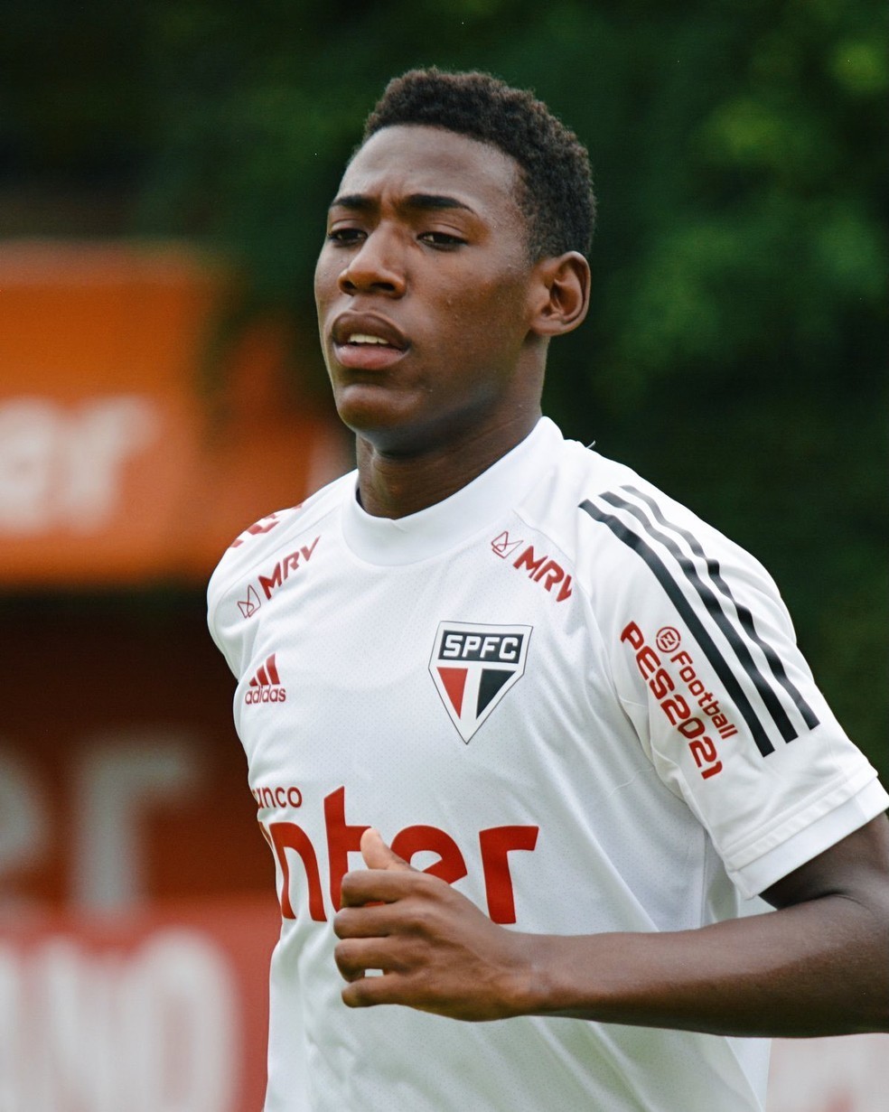 Welington e L&eacute;o testam positivo para Covid-19