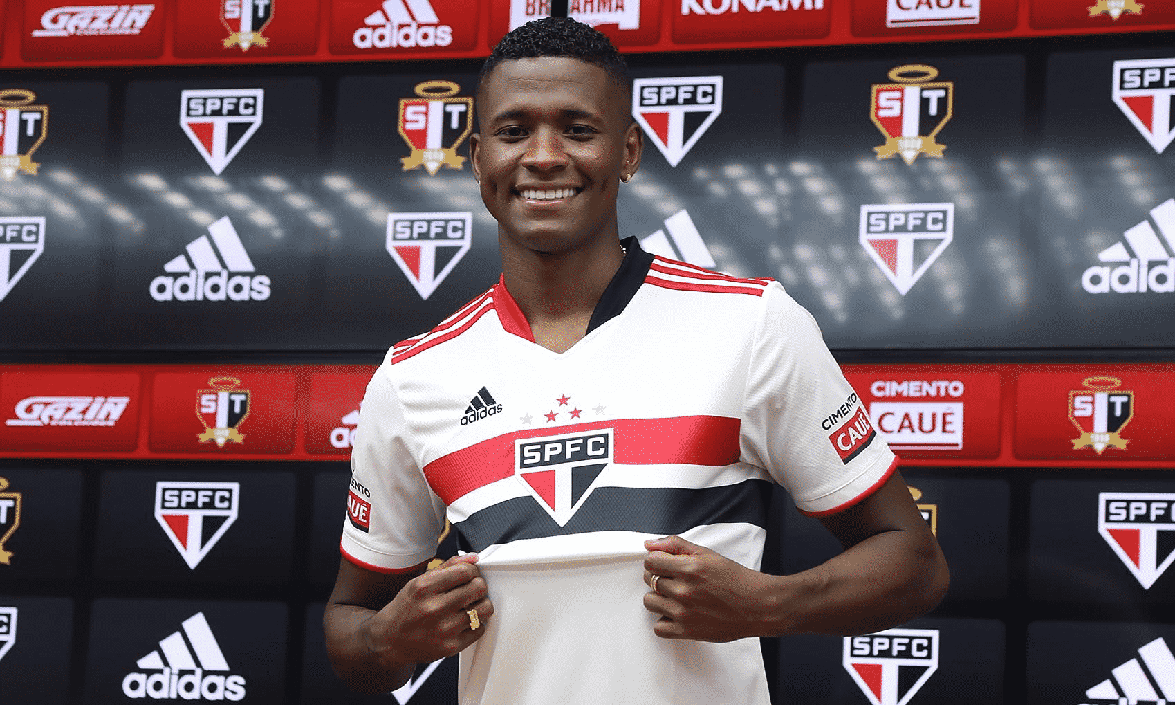 Orejuela sobre chegada: &ldquo;Me acolheram muito bem&rdquo;