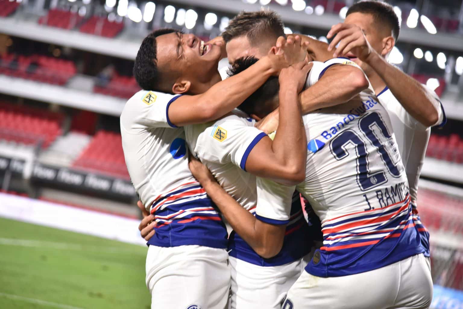 Estudiantes x San Lorenzo como aconteceu &ndash; resultado, destaques e rea&ccedil;&atilde;o
