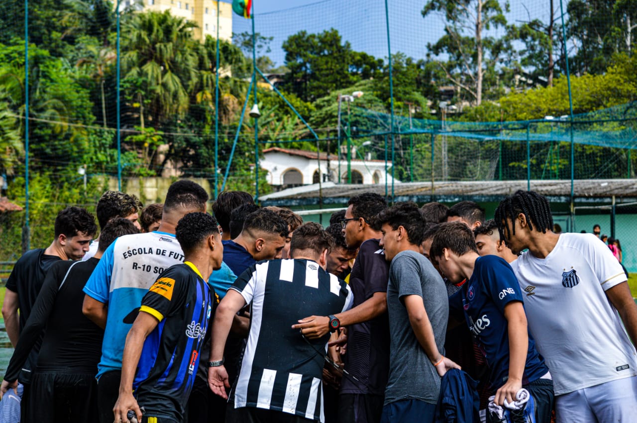 Santos Depressivo FC lan&ccedil;a avalia&ccedil;&atilde;o t&eacute;cnica para novas categorias