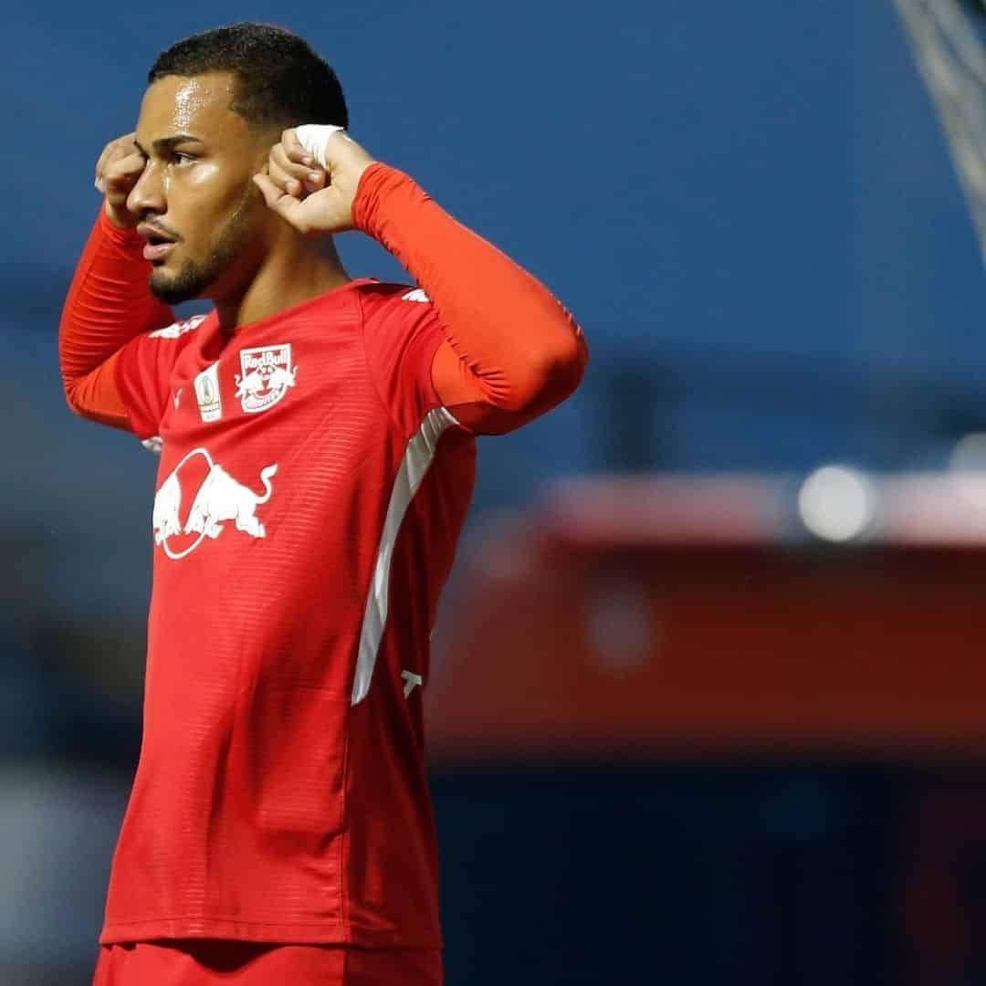 Bahia acerta com o meia Thonny Anderson