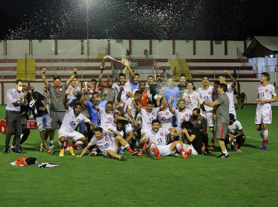 Tombense conquista título do interior pela terceira vez no Mineiro