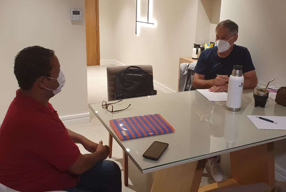 Ariel Holan pede desculpas pelo seu nível de português e promete melhora: “Quero sempre falar amanhã melhor do que falei hoje”