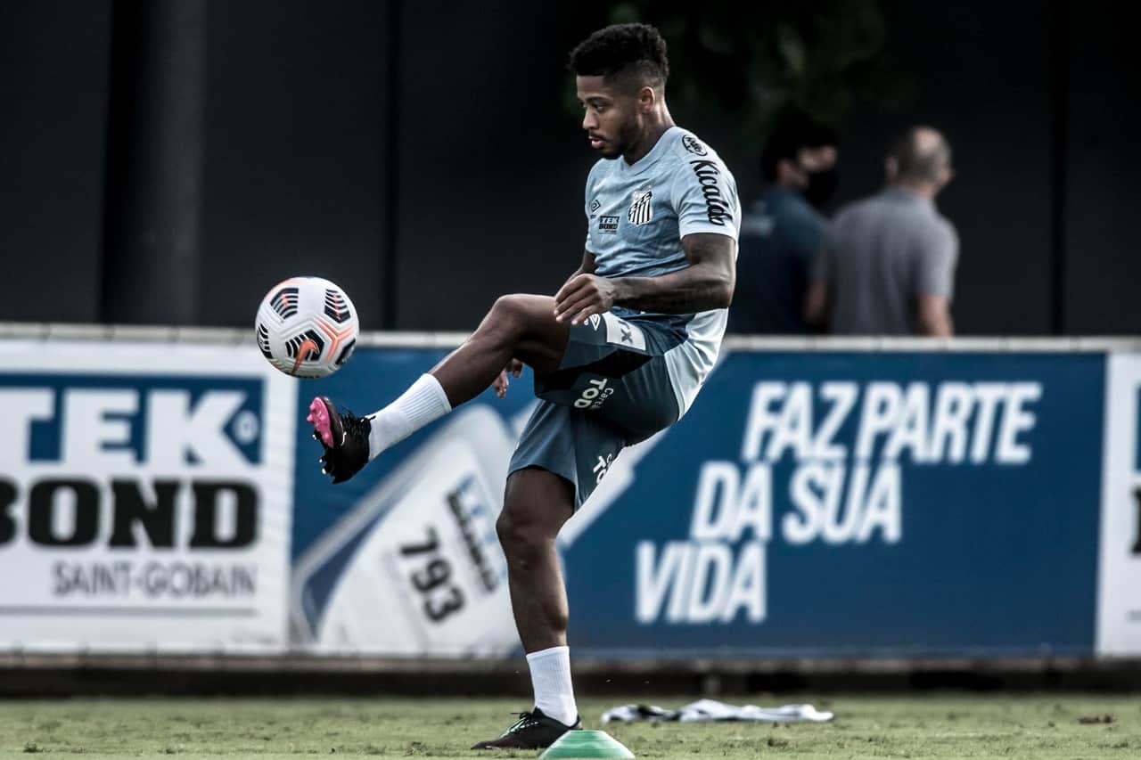 Rueda afirma que Marinho ser&aacute; punido internamente: &ldquo;Esse tipo de coisa a gente prefere resolver dentro de casa&rdquo;