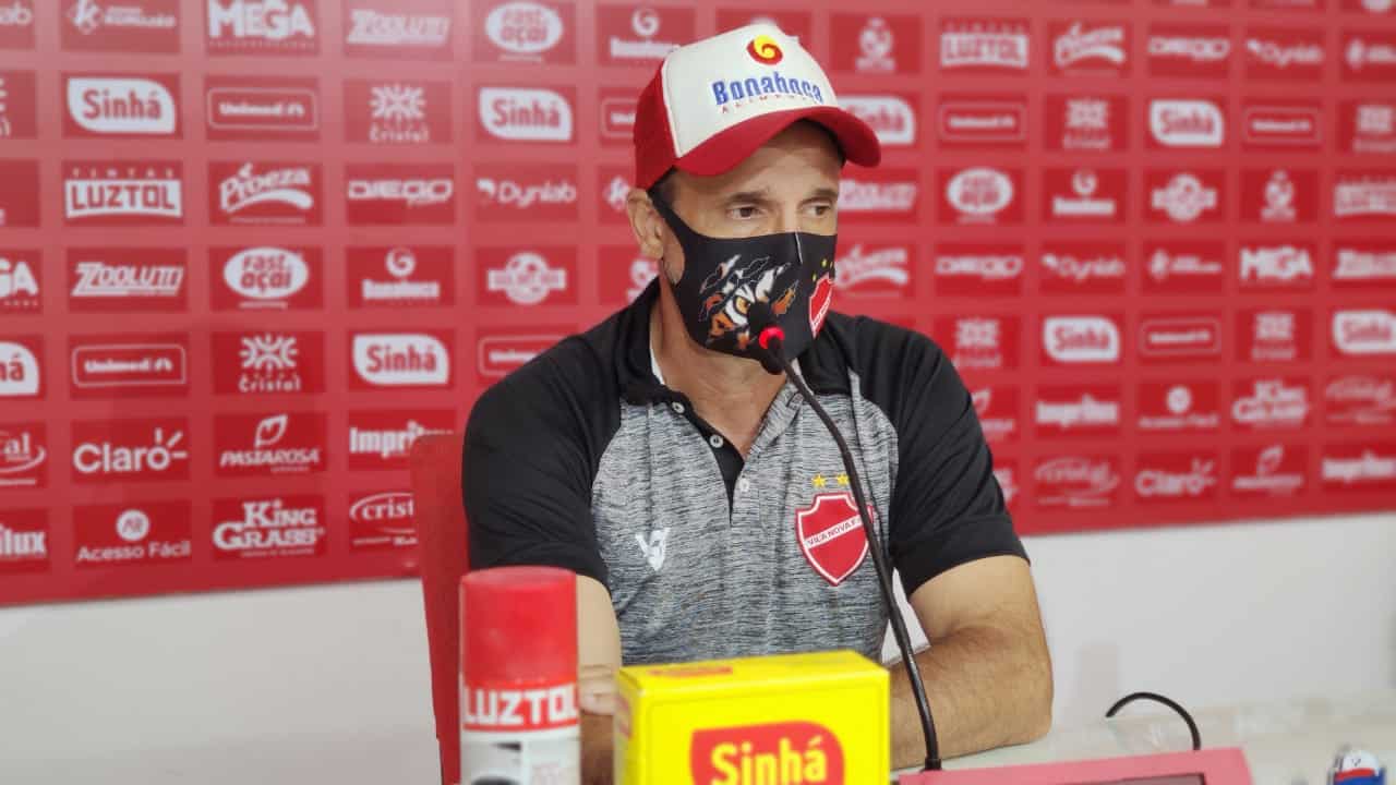 Wagner Lopes comenta derrota do Vila Nova: &ldquo;falta de concentra&ccedil;&atilde;o&rdquo;