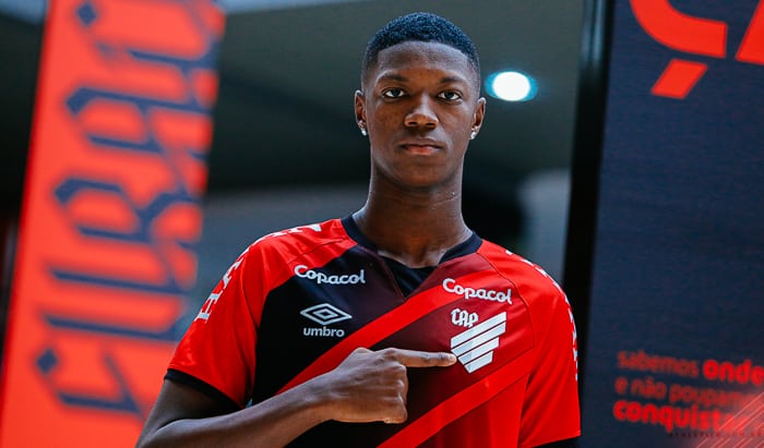 Athletico fecha com Matheus Babi e torna-se a contrata&ccedil;&atilde;o mais cara do clube