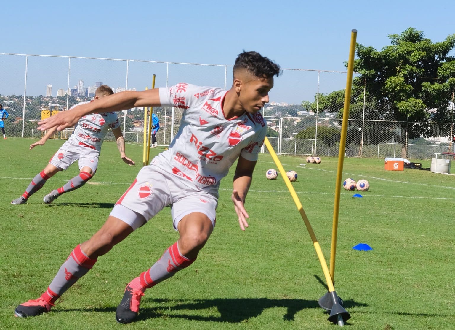 Recém-chegado ao Vila Nova, Felipe Trindade comemora: “grande oportunidade”