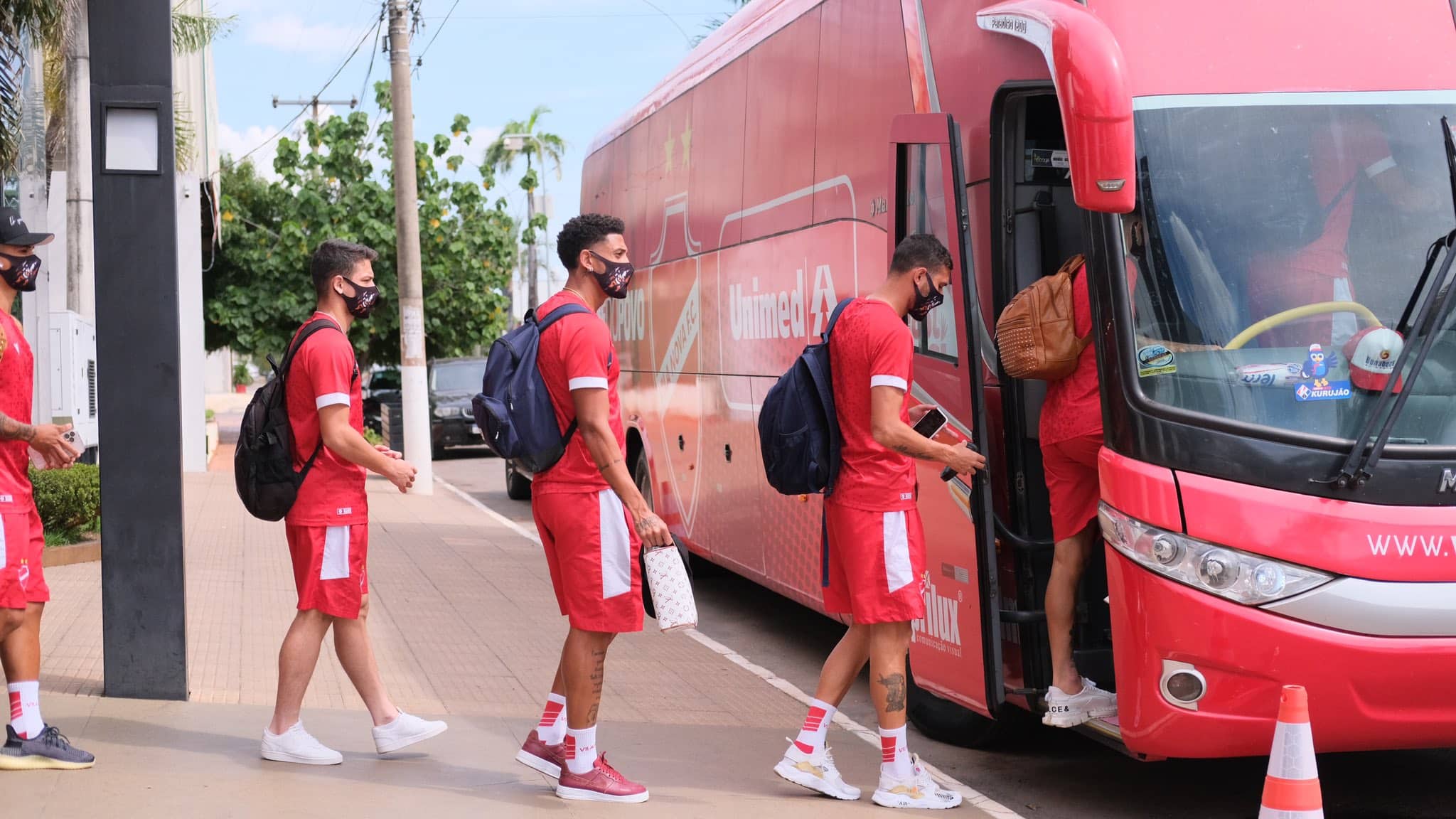 Desfalcado, Vila Nova visita Jaragu&aacute; pelo Goian&atilde;o
