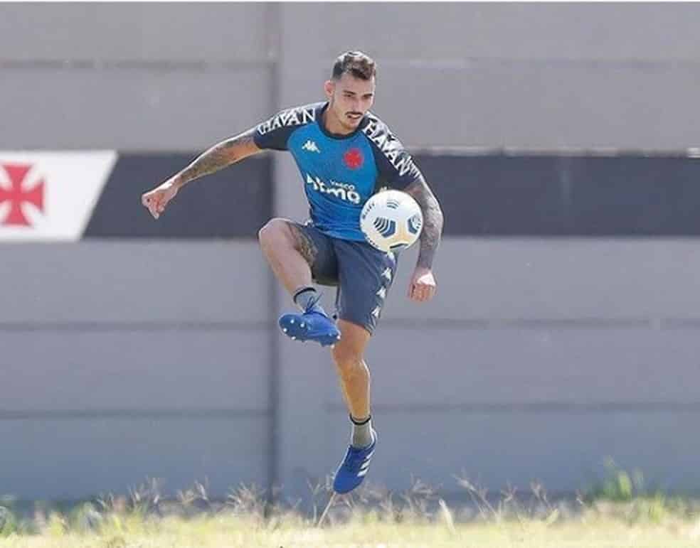 Zeca revela trabalho da psicologia feito no Vasco e defende a profissão: “Jogador é ser humano e não robô”