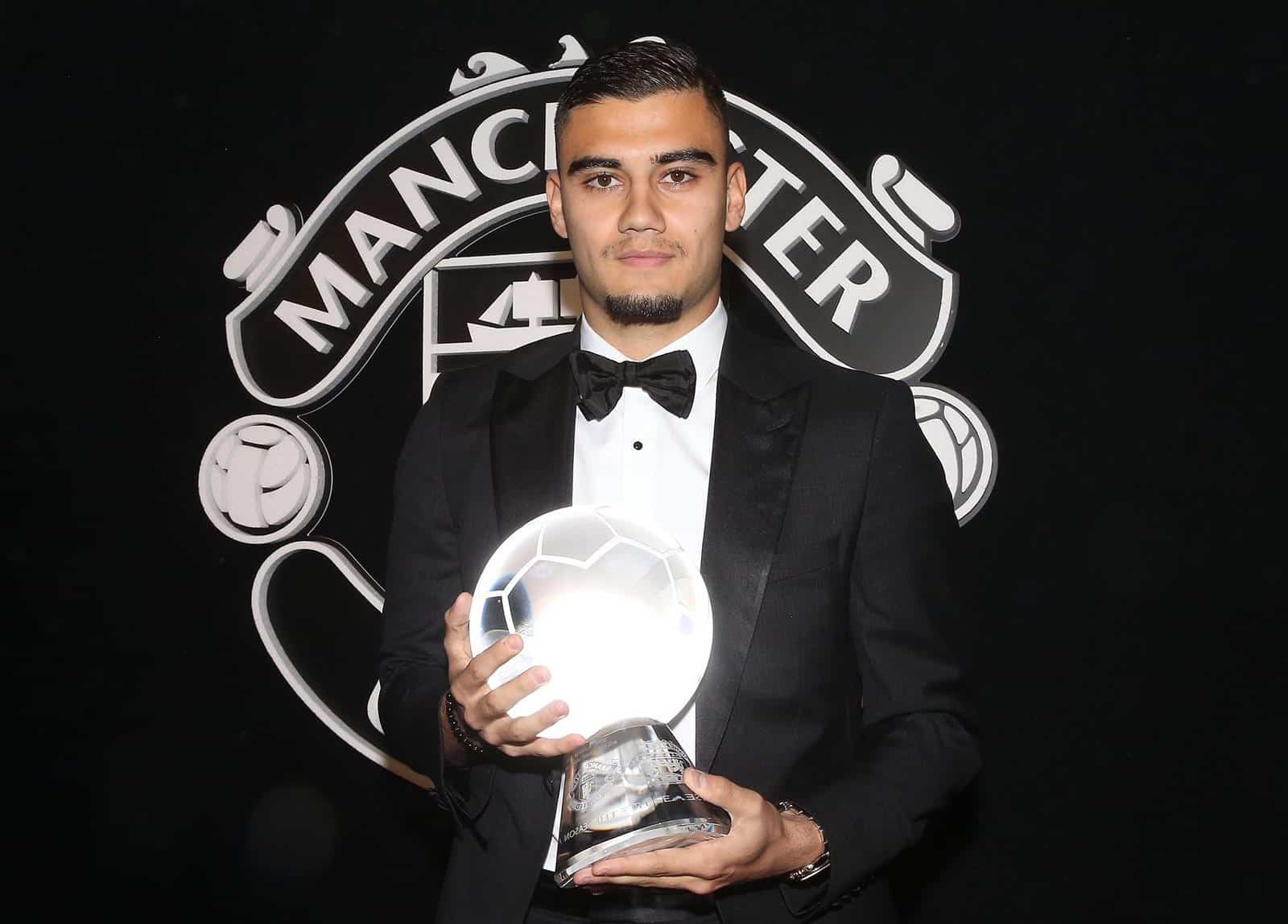 Andreas Pereira fala em sonho de vestir camisa do Santos: &ldquo;J&aacute; falei com o presidente&rdquo;