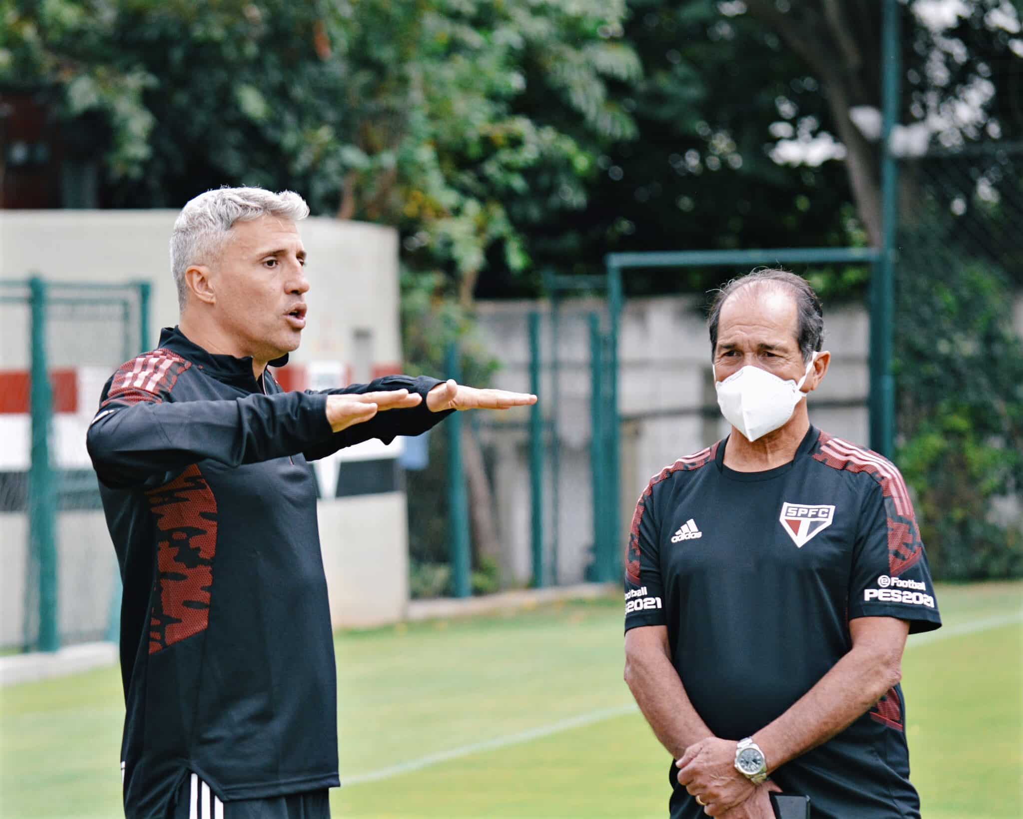 S&atilde;o Paulo com v&aacute;rias surpresas para pegar Chape; confira escala&ccedil;&atilde;o