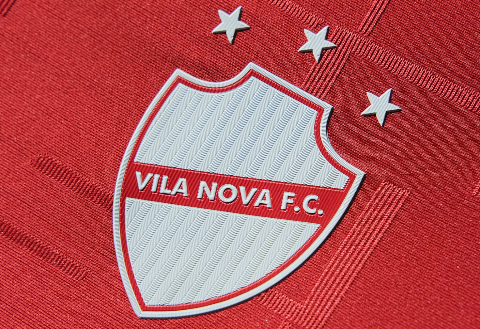 Presidente promete lucro de venda de camisas para atletas se Vila Nova conquistar Goian&atilde;o
