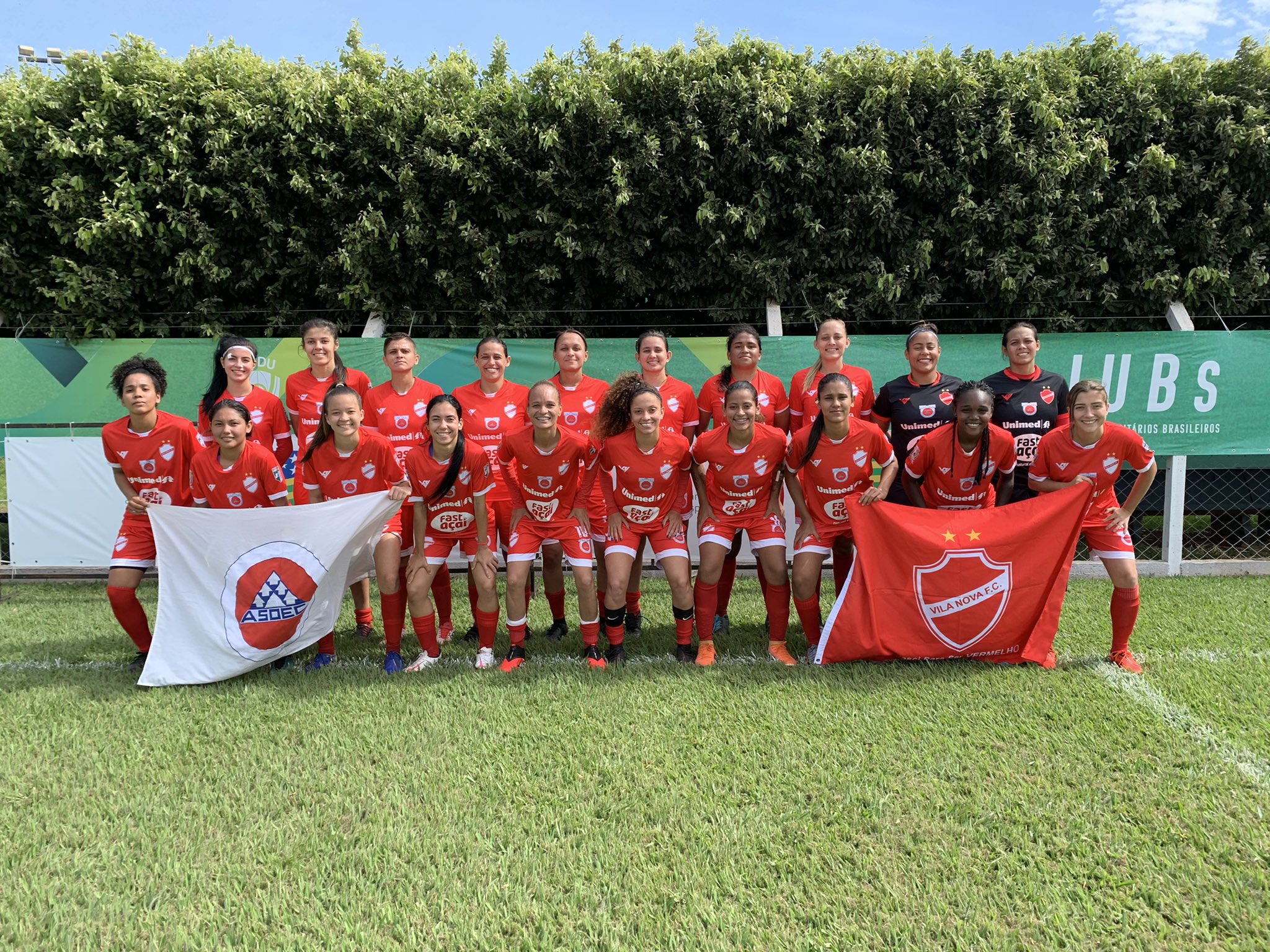 Vila Nova/Universo: equipes feminina e masculina vencem torneio universitário