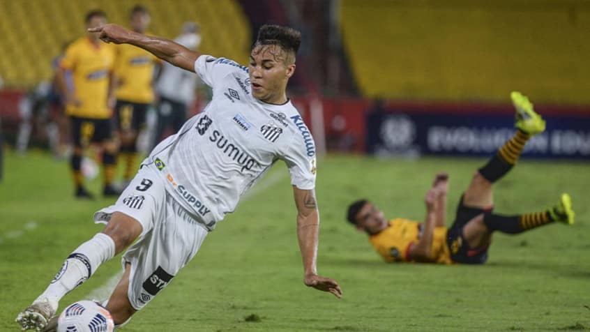 Kaio Jorge pede desculpas por eliminação: “Estamos muito chateados”