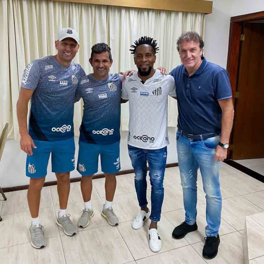 Zé Roberto recusa proposta do Santos
