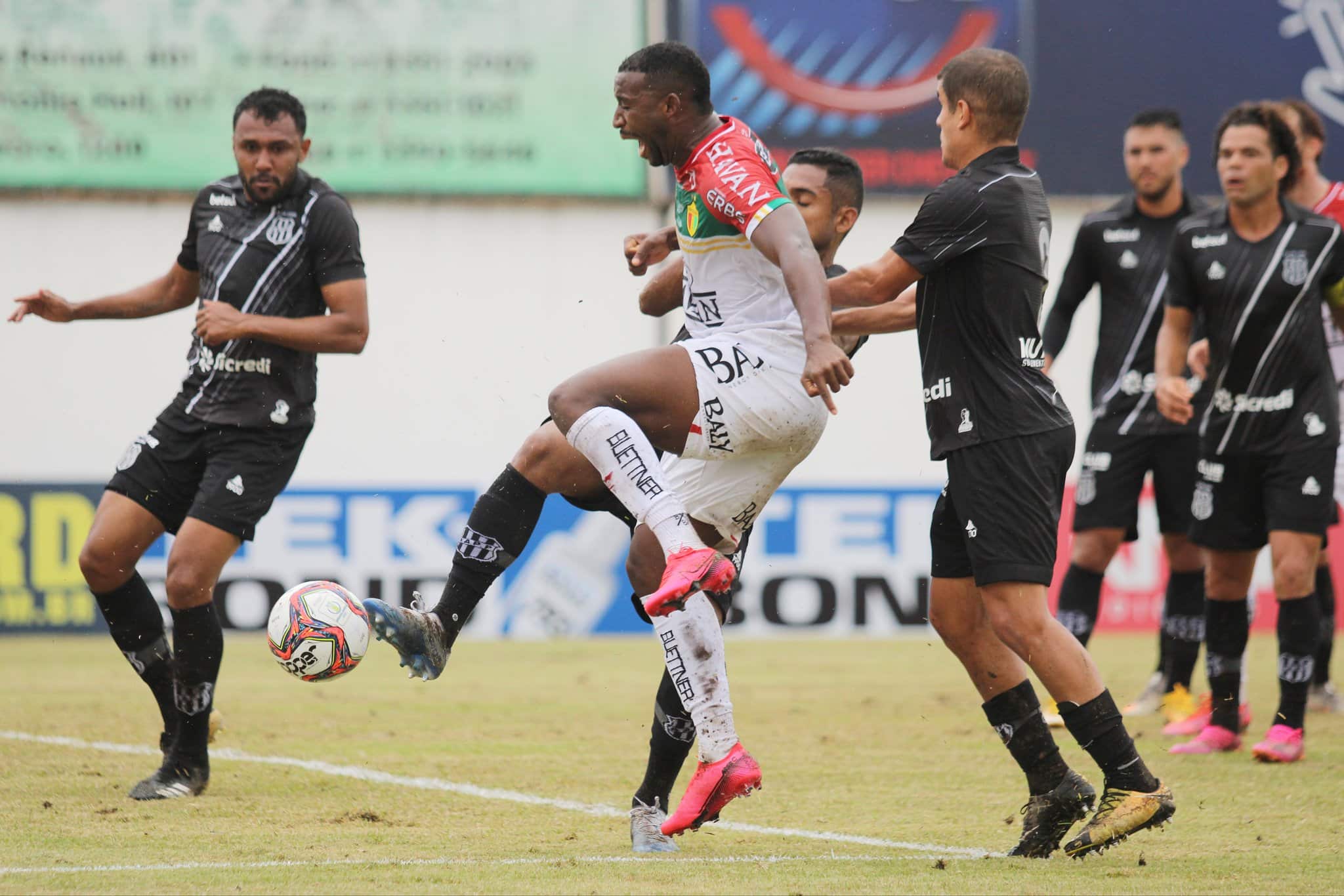 Brusque x Ponte Preta como aconteceu – pontuação, destaques e reação