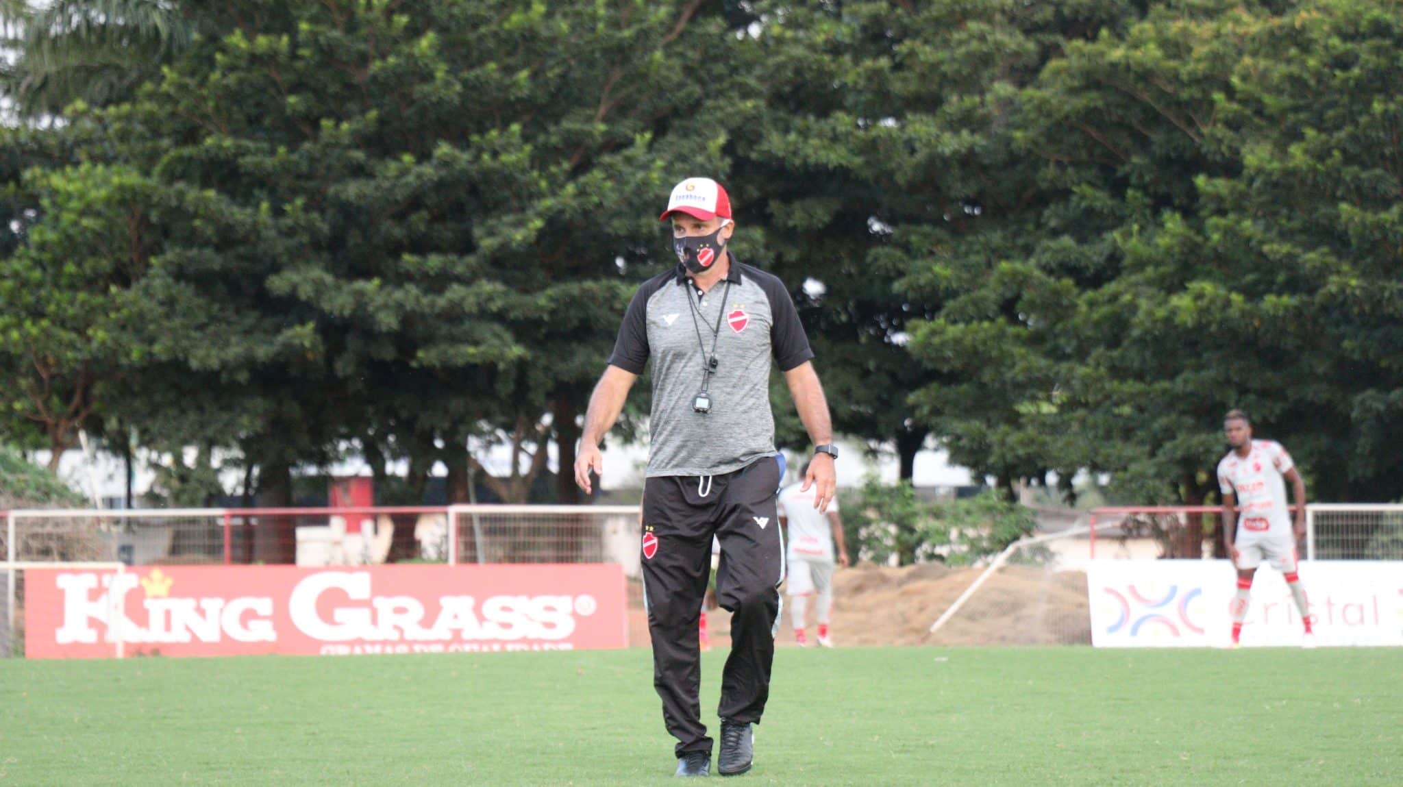 Wagner Lopes analisa empate do Vila Nova: “um gosto amargo”