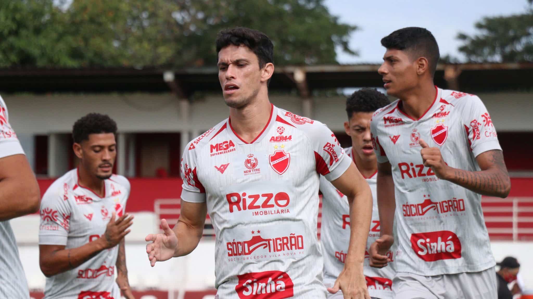 Henan elogia advers&aacute;rio do Vila Nova na final do Goian&atilde;o: &ldquo;desbancou um poss&iacute;vel favorito&rdquo;